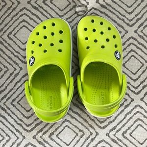 Excellent condition toddler green Crocs